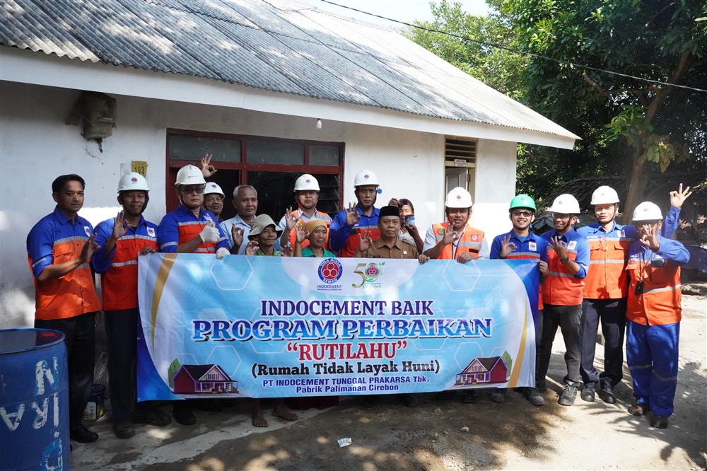 Jelang HUT, Indocement Perbaiki Rumah Tidak Layak Huni